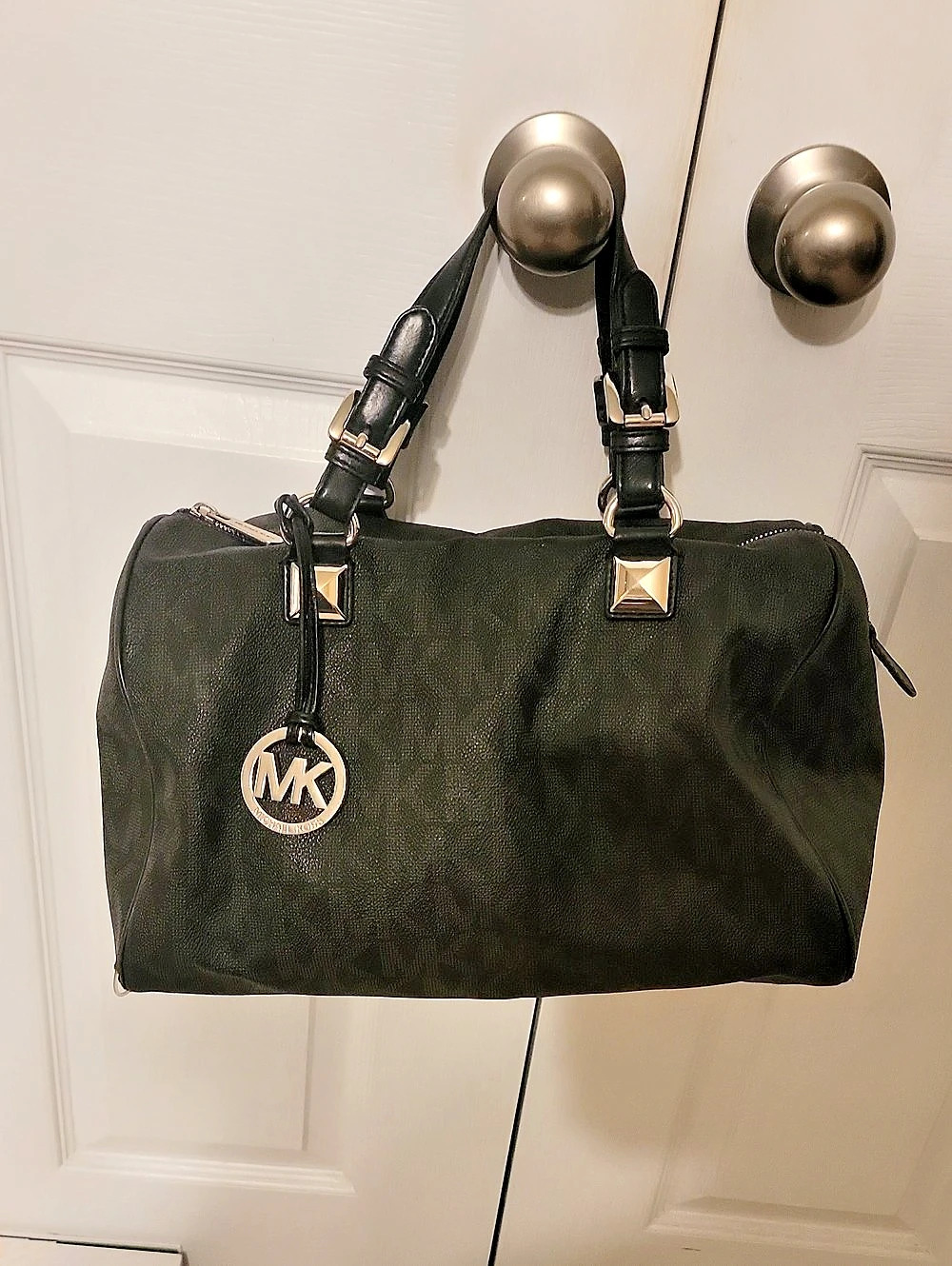 Michael Kors Black Satchel & Wallet